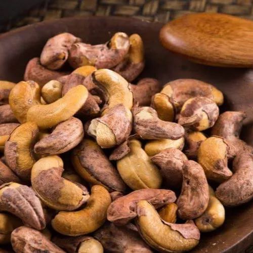 Roasted Cashew Nuts with Salt and Skin (500g)